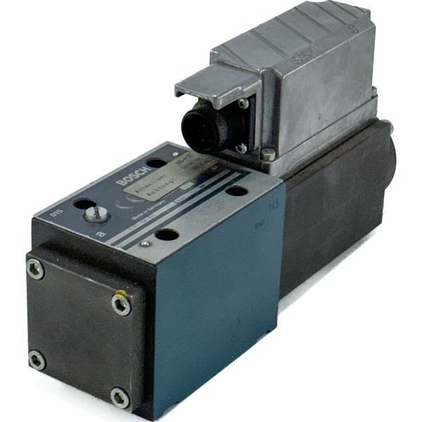 Гидрораспределитель 0811 404 813 Bosch