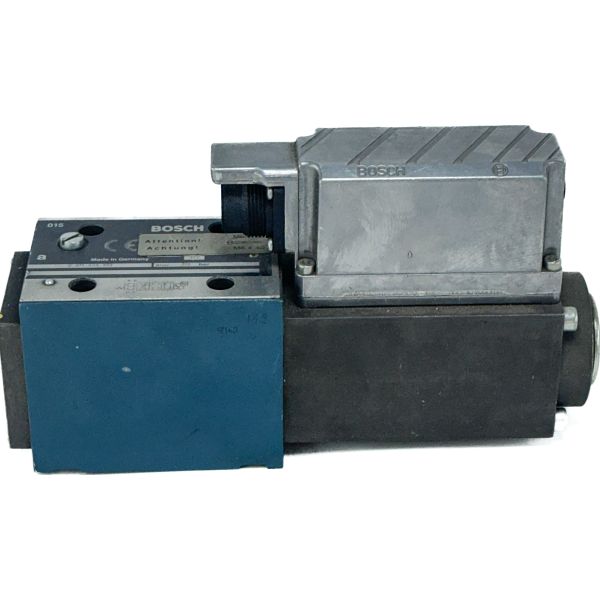 Гидрораспределитель 0811 404 813 Bosch