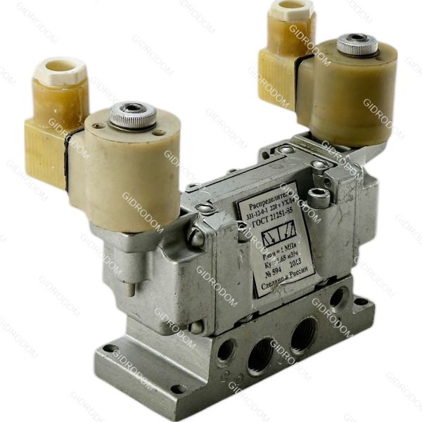 Пневмораспределитель 331-12-01