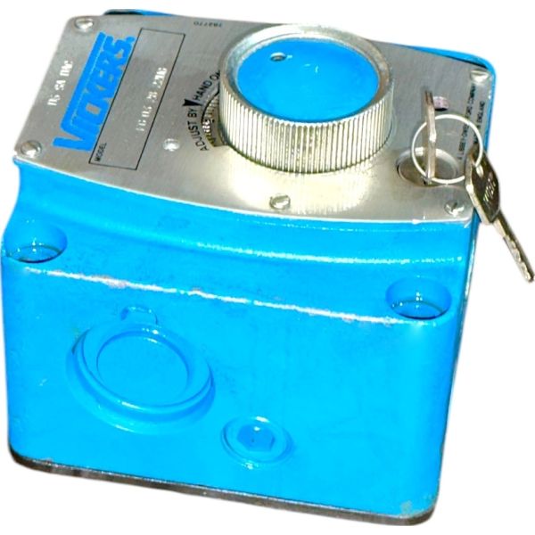 Регулятор потока FG 03 28 22UG Vickers